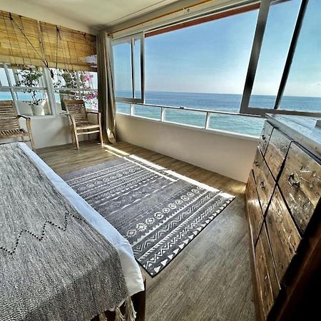 Beach Front Villa , All Mare 2 울루와뚜 외부 사진